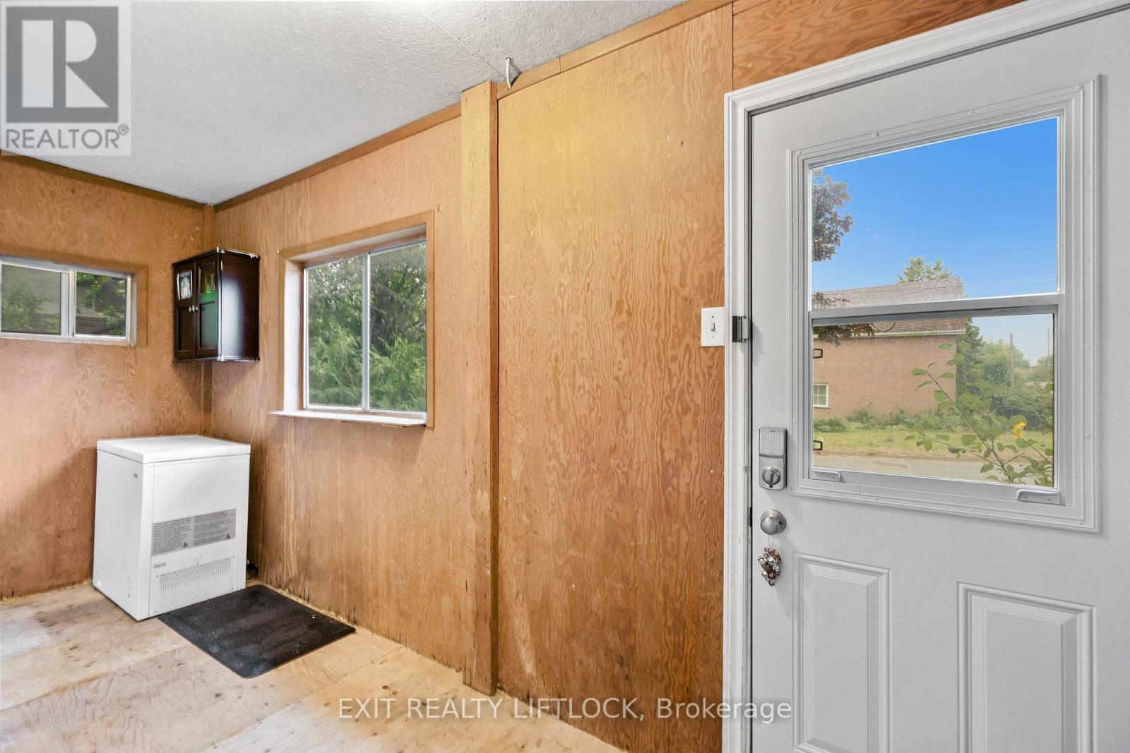 378 London Street, Peterborough Central (North), Ontario  K9H 2Z8 - Photo 20 - X12371150