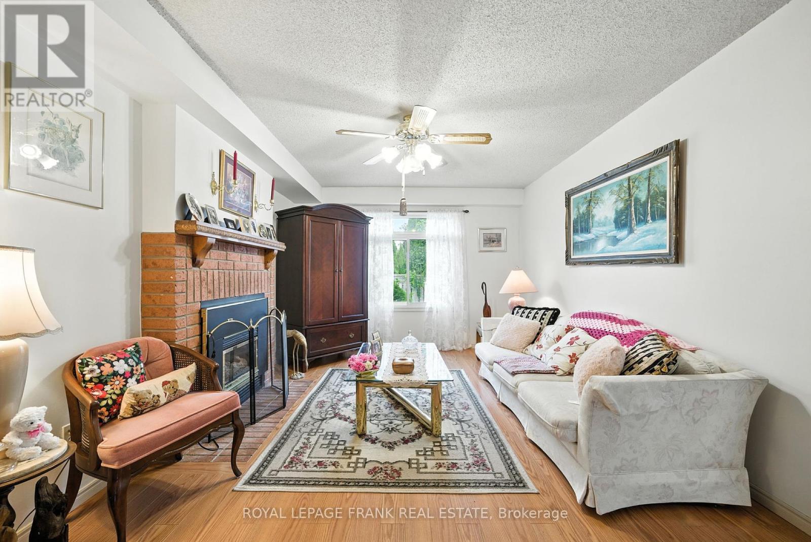 4 Sylvester Drive, Kawartha Lakes (Lindsay), Ontario  K9V 6E7 - Photo 12 - X12371547