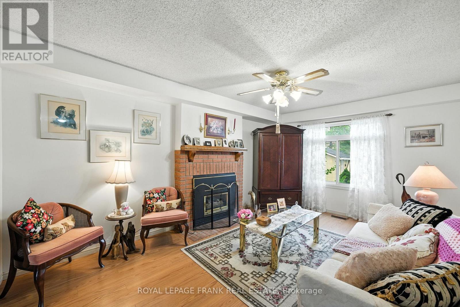 4 Sylvester Drive, Kawartha Lakes (Lindsay), Ontario  K9V 6E7 - Photo 13 - X12371547