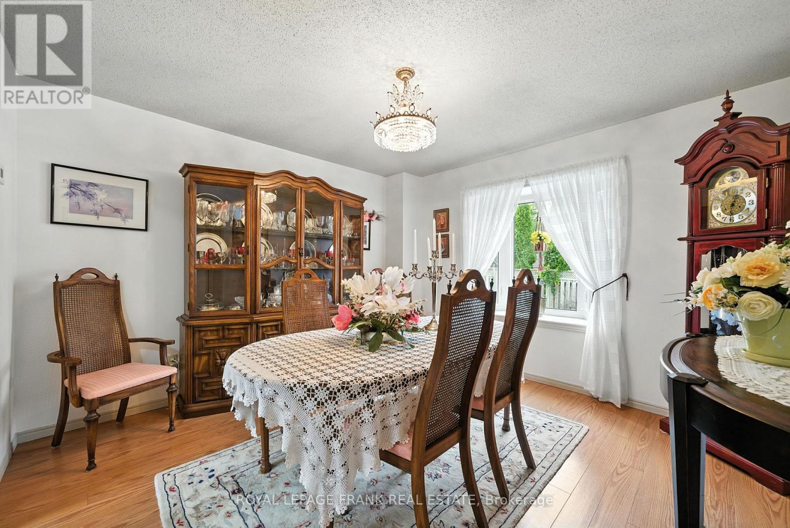 4 Sylvester Drive, Kawartha Lakes (Lindsay), Ontario  K9V 6E7 - Photo 16 - X12371547