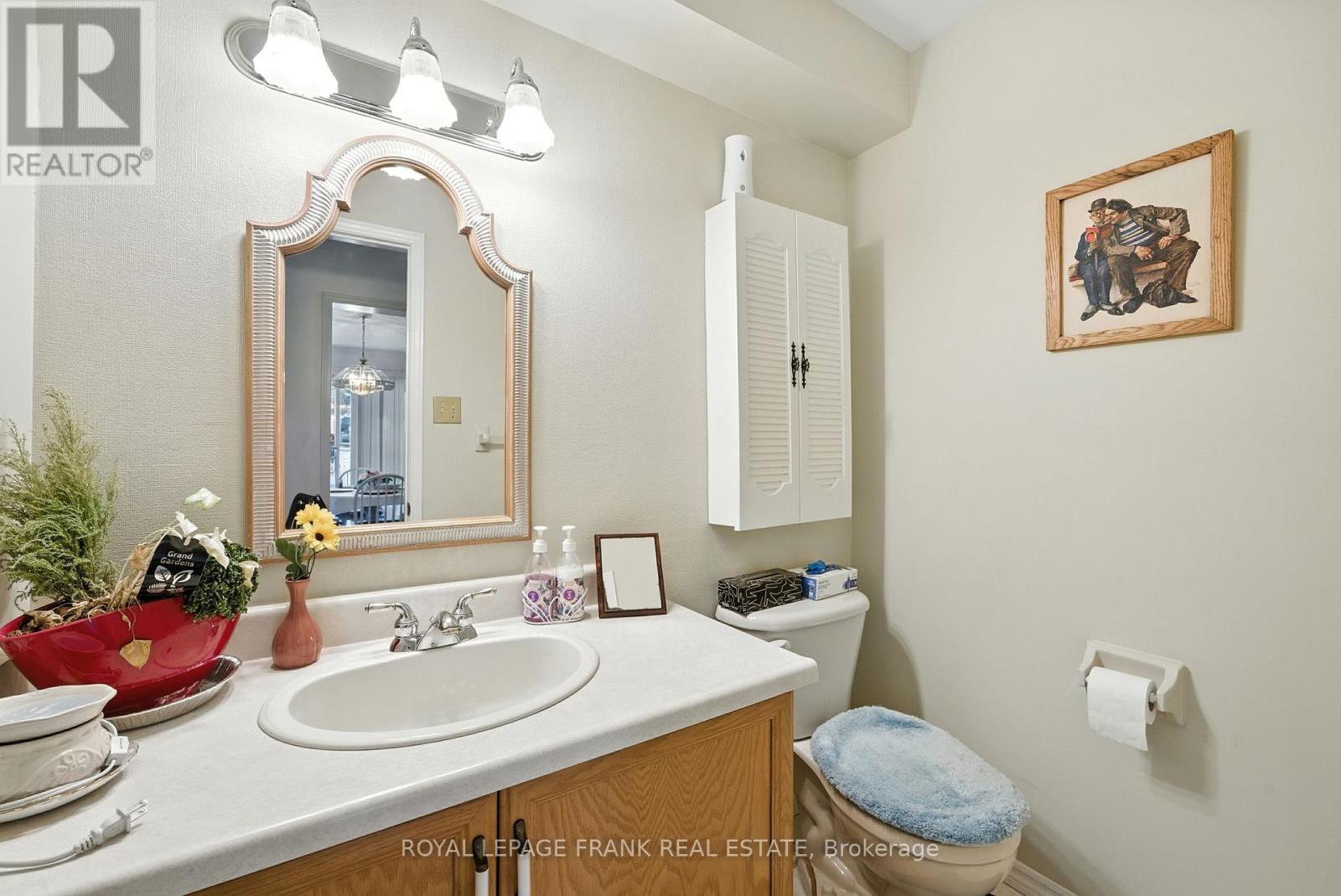 4 Sylvester Drive, Kawartha Lakes (Lindsay), Ontario  K9V 6E7 - Photo 24 - X12371547