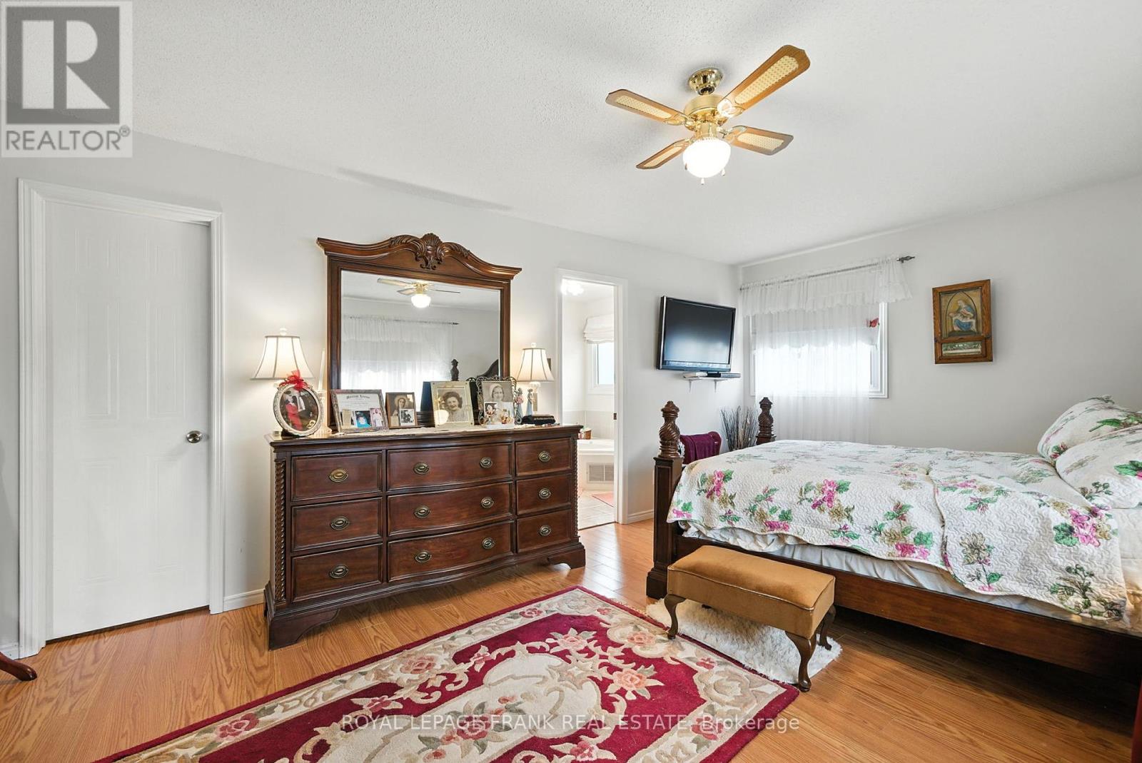 4 Sylvester Drive, Kawartha Lakes (Lindsay), Ontario  K9V 6E7 - Photo 27 - X12371547