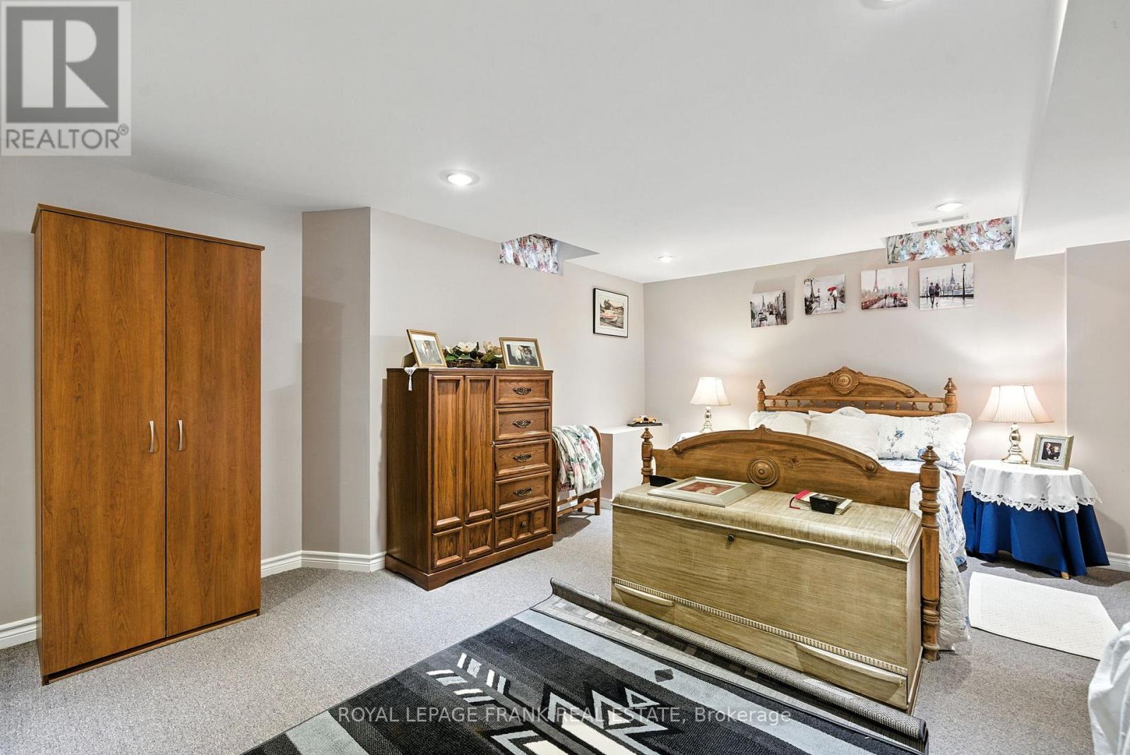 4 Sylvester Drive, Kawartha Lakes (Lindsay), Ontario  K9V 6E7 - Photo 44 - X12371547
