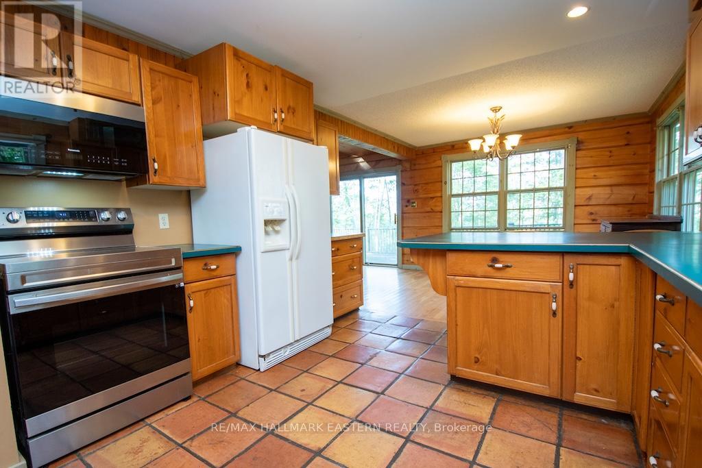 22 Carolina Court, Trent Lakes, Ontario  K9J 6X2 - Photo 13 - X12371551