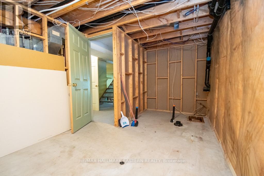 22 Carolina Court, Trent Lakes, Ontario  K9J 6X2 - Photo 35 - X12371551