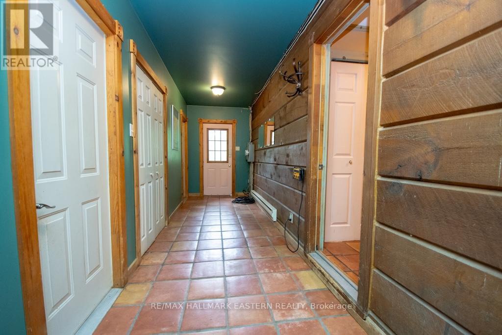 22 Carolina Court, Trent Lakes, Ontario  K9J 6X2 - Photo 41 - X12371551