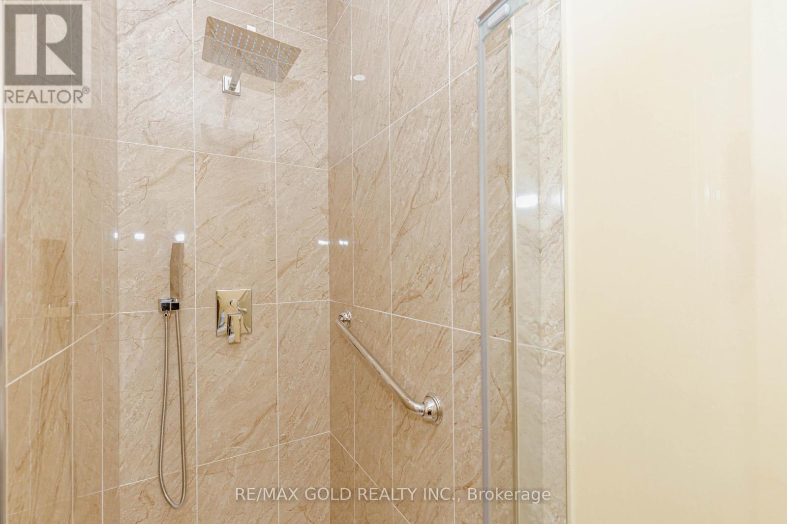 1554 Bruny Avenue, Pickering (Duffin Heights), Ontario  L0A 1G0 - Photo 19 - E12371558