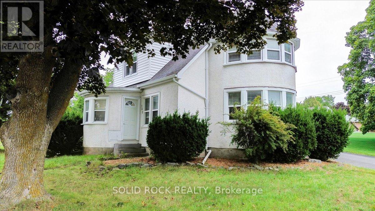 141 Oliver Road, Trent Hills (Campbellford), Ontario  K0L 1L0 - Photo 3 - X12371653