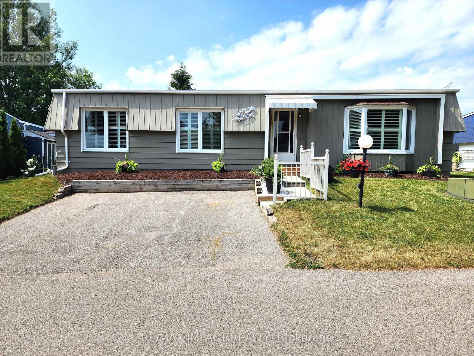 4 Champlain Court, Clarington (Newcastle), Ontario  L1B 1A5 - Photo 48 - E12372610