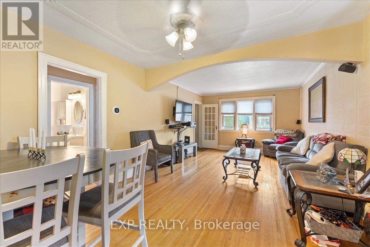 225 Mcgill Street, Peterborough (Otonabee Ward 1), Ontario  K9J 1W2 - Photo 12 - X12372668