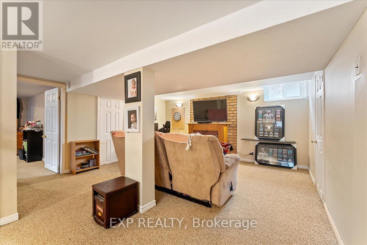 225 Mcgill Street, Peterborough (Otonabee Ward 1), Ontario  K9J 1W2 - Photo 28 - X12372668