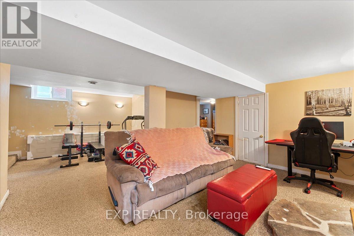 225 Mcgill Street, Peterborough (Otonabee Ward 1), Ontario  K9J 1W2 - Photo 30 - X12372668