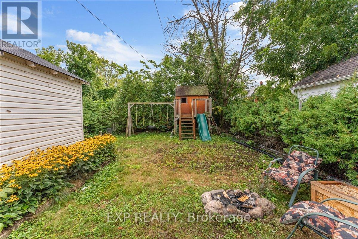 225 Mcgill Street, Peterborough (Otonabee Ward 1), Ontario  K9J 1W2 - Photo 36 - X12372668