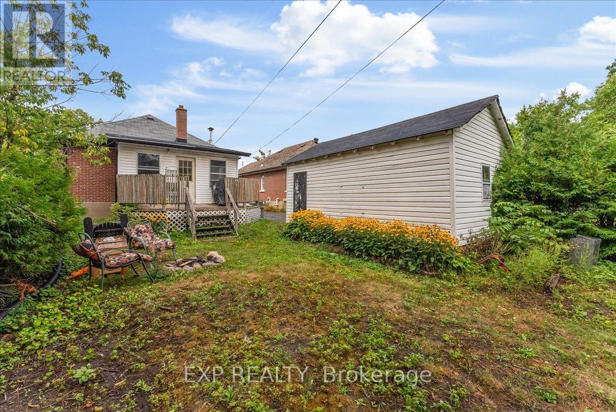 225 Mcgill Street, Peterborough (Otonabee Ward 1), Ontario  K9J 1W2 - Photo 37 - X12372668