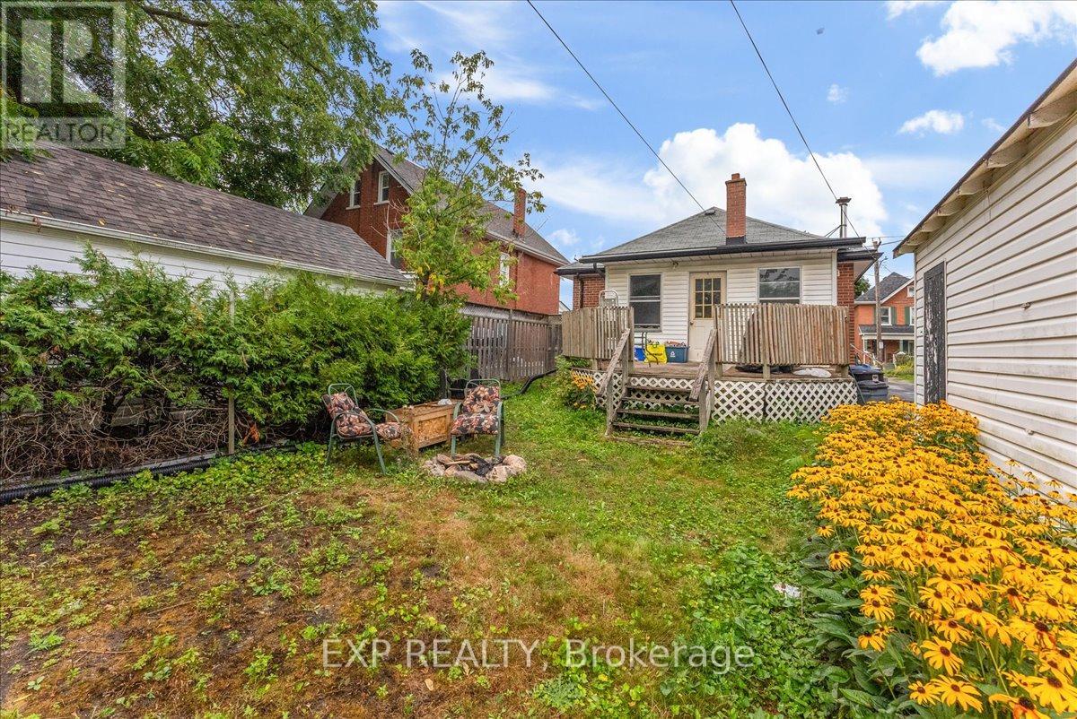 225 Mcgill Street, Peterborough (Otonabee Ward 1), Ontario  K9J 1W2 - Photo 39 - X12372668