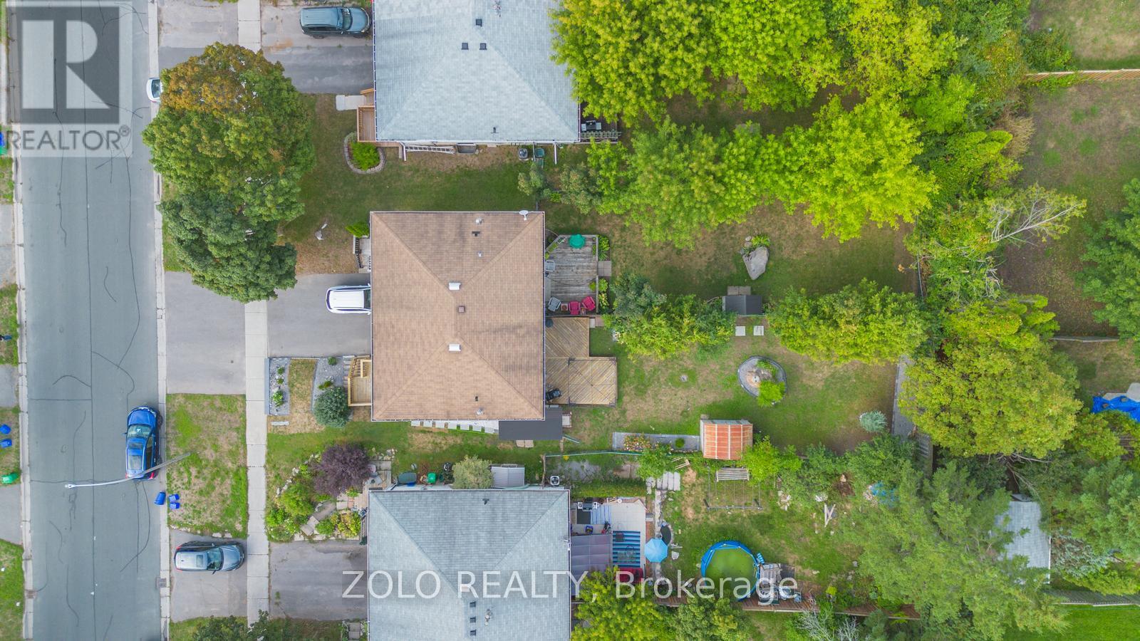 2048 Walker Avenue, Peterborough (Ashburnham Ward 4), Ontario  K9L 1S1 - Photo 2 - X12372909