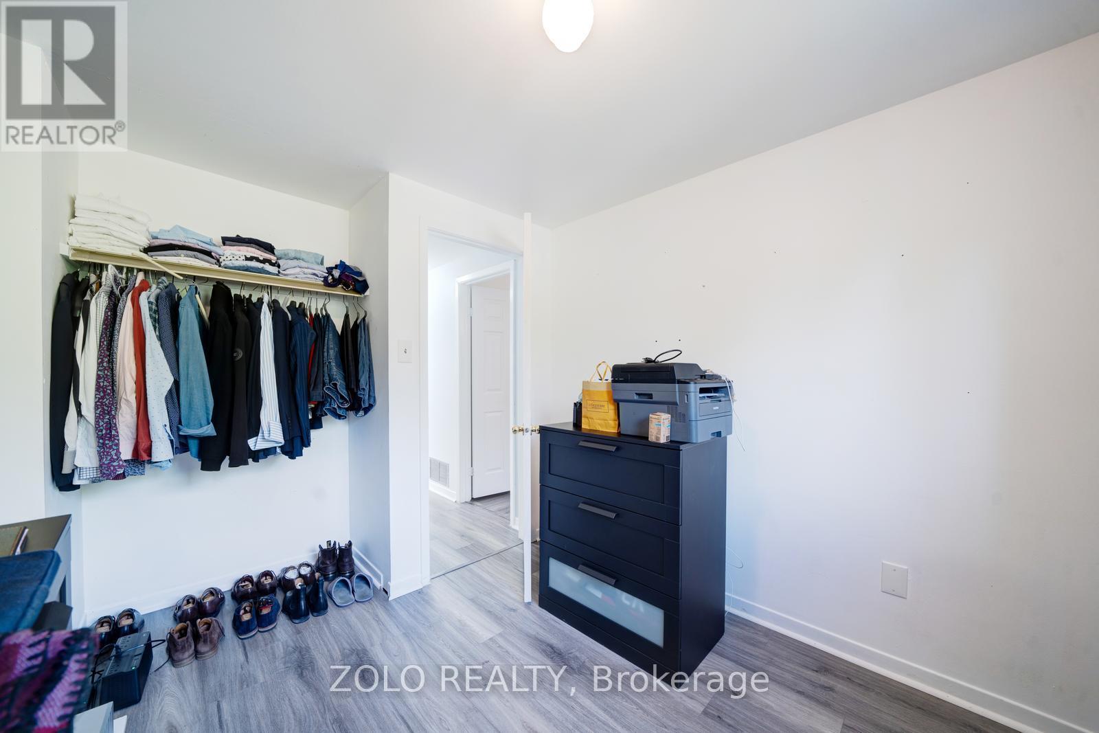 2048 Walker Avenue, Peterborough (Ashburnham Ward 4), Ontario  K9L 1S1 - Photo 32 - X12372909