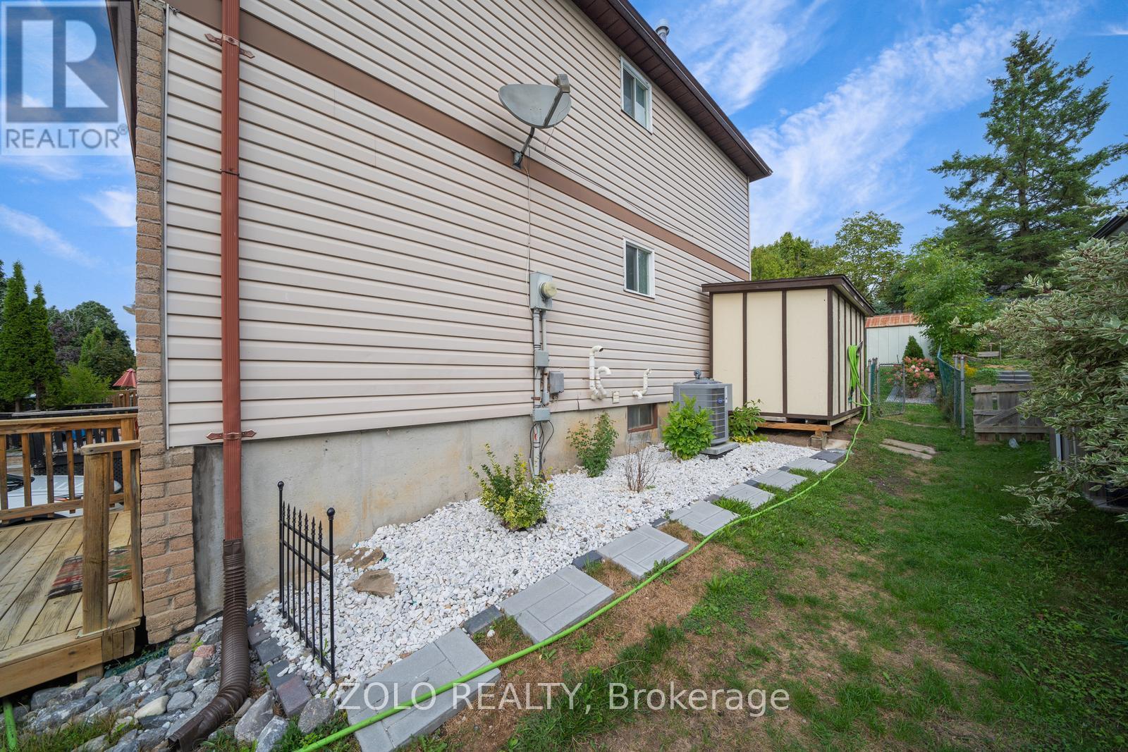 2048 Walker Avenue, Peterborough (Ashburnham Ward 4), Ontario  K9L 1S1 - Photo 36 - X12372909