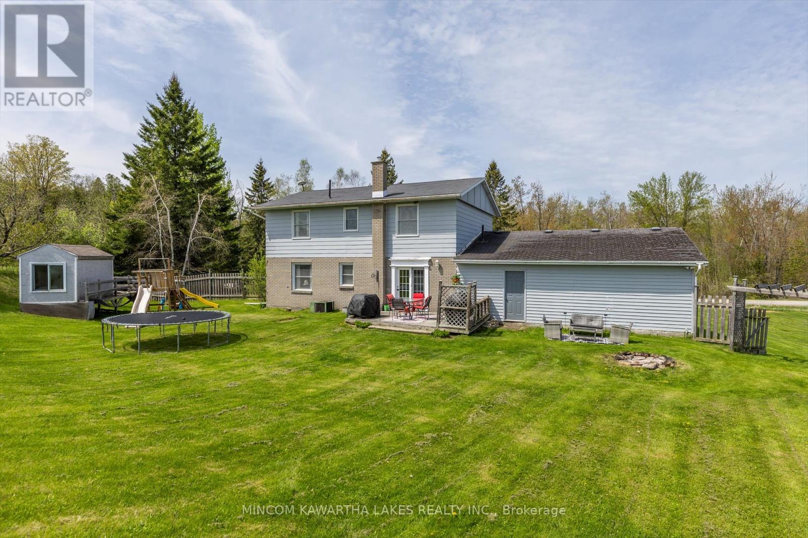 1405 Hiawatha Line, Otonabee-South Monaghan, Ontario  K9J 6X8 - Photo 26 - X12373406