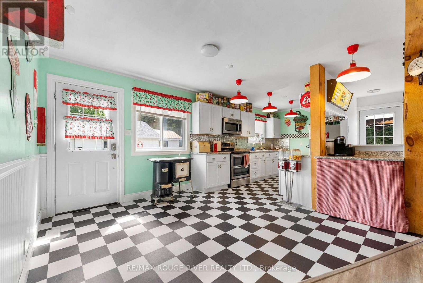 3 Short Street, Highlands East (Bicroft Ward), Ontario  K0L 1M0 - Photo 6 - X12373621