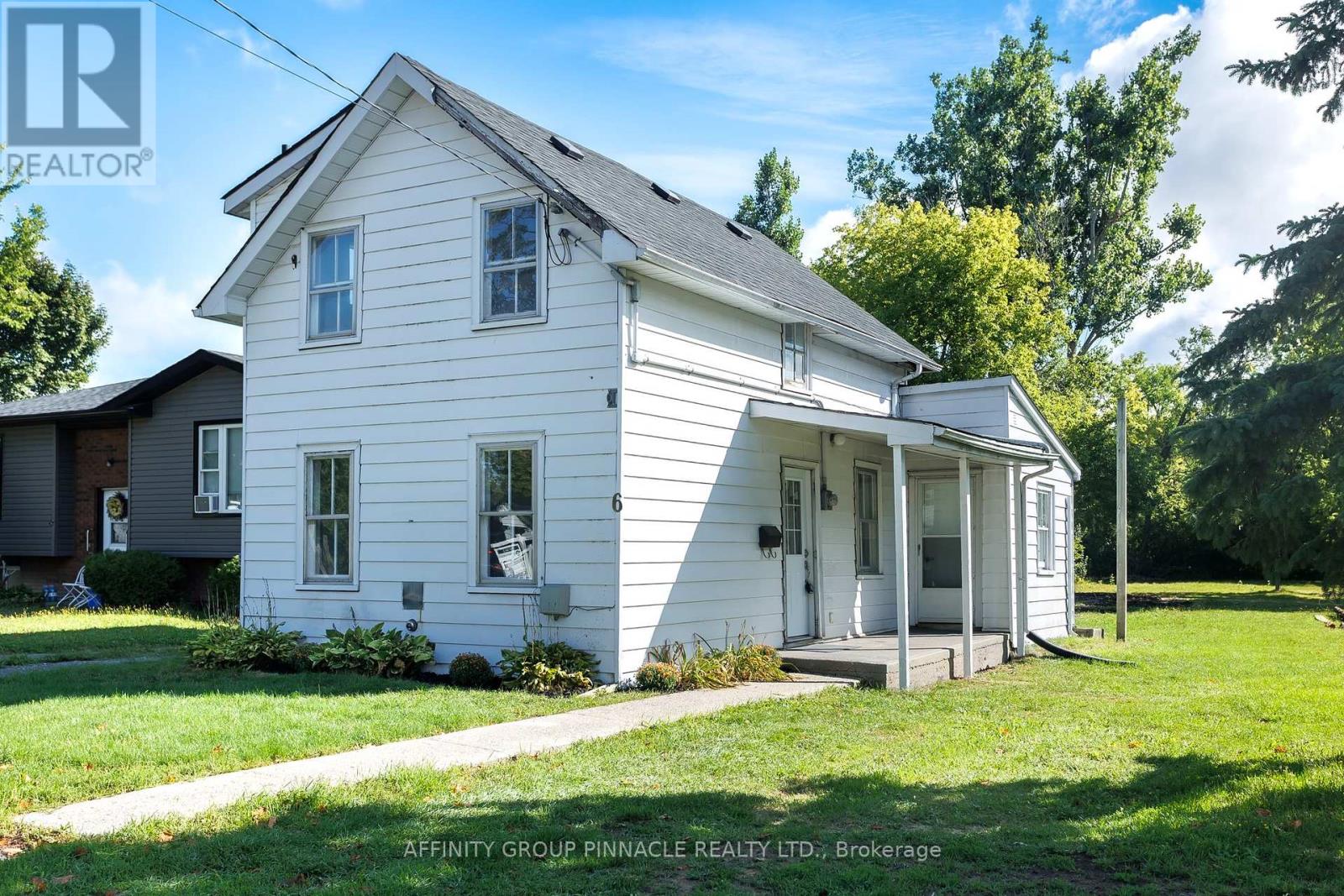 6 Duke Street, Kawartha Lakes (Lindsay), Ontario  K9V 2K4 - Photo 1 - X12374156