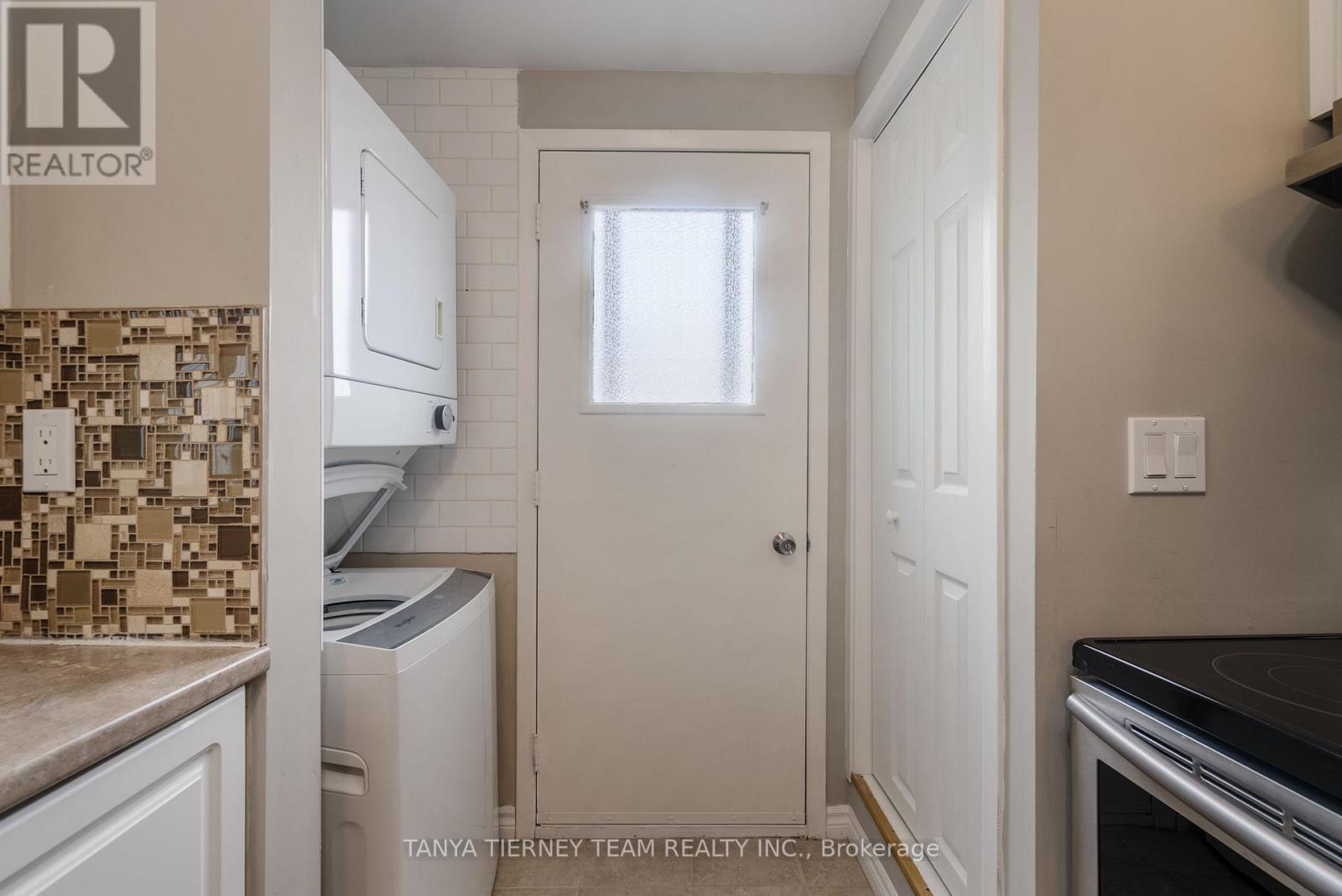 18 The Cove Road, Clarington (Newcastle), Ontario  L1B 1B9 - Photo 17 - E12374315