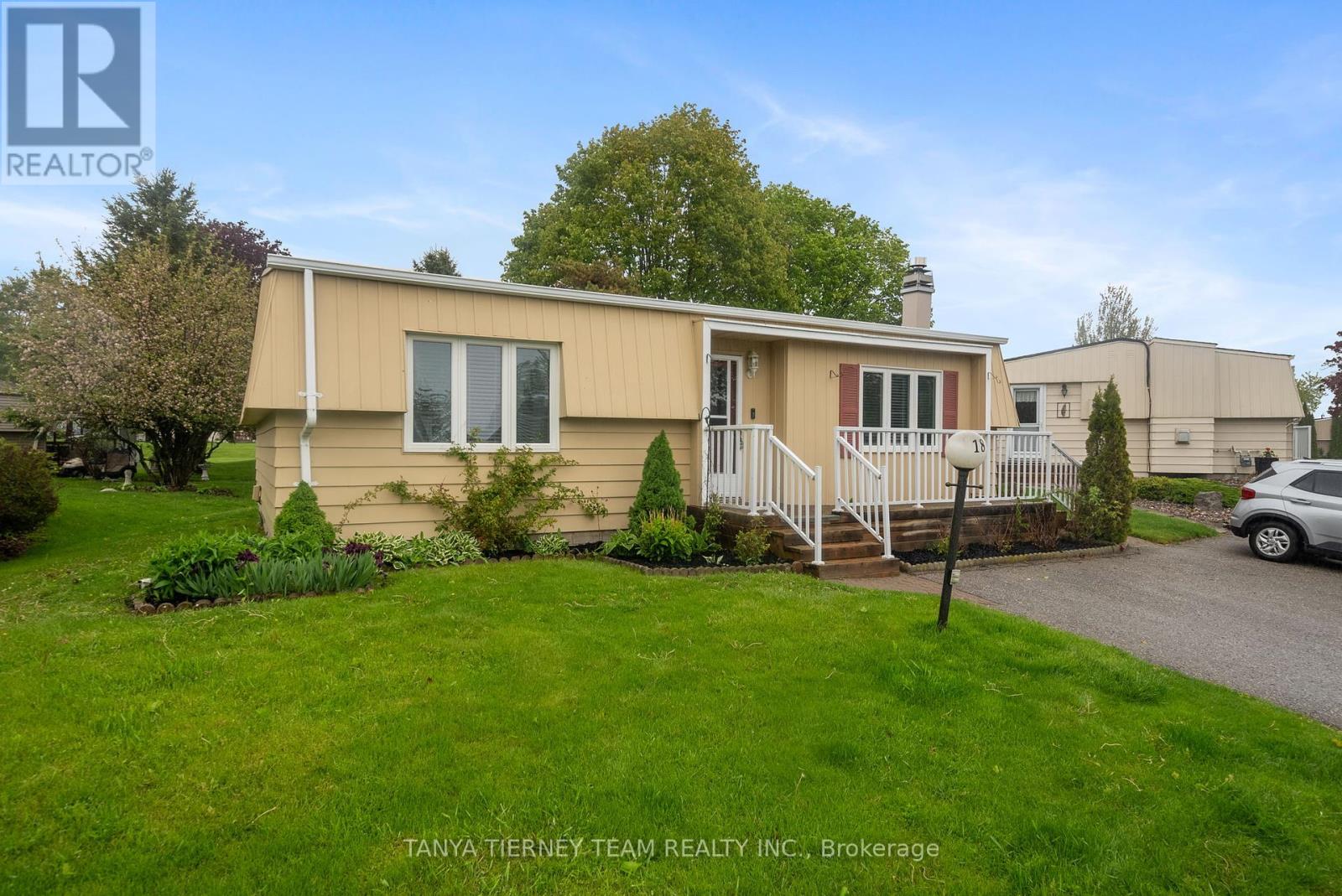 18 The Cove Road, Clarington (Newcastle), Ontario  L1B 1B9 - Photo 3 - E12374315