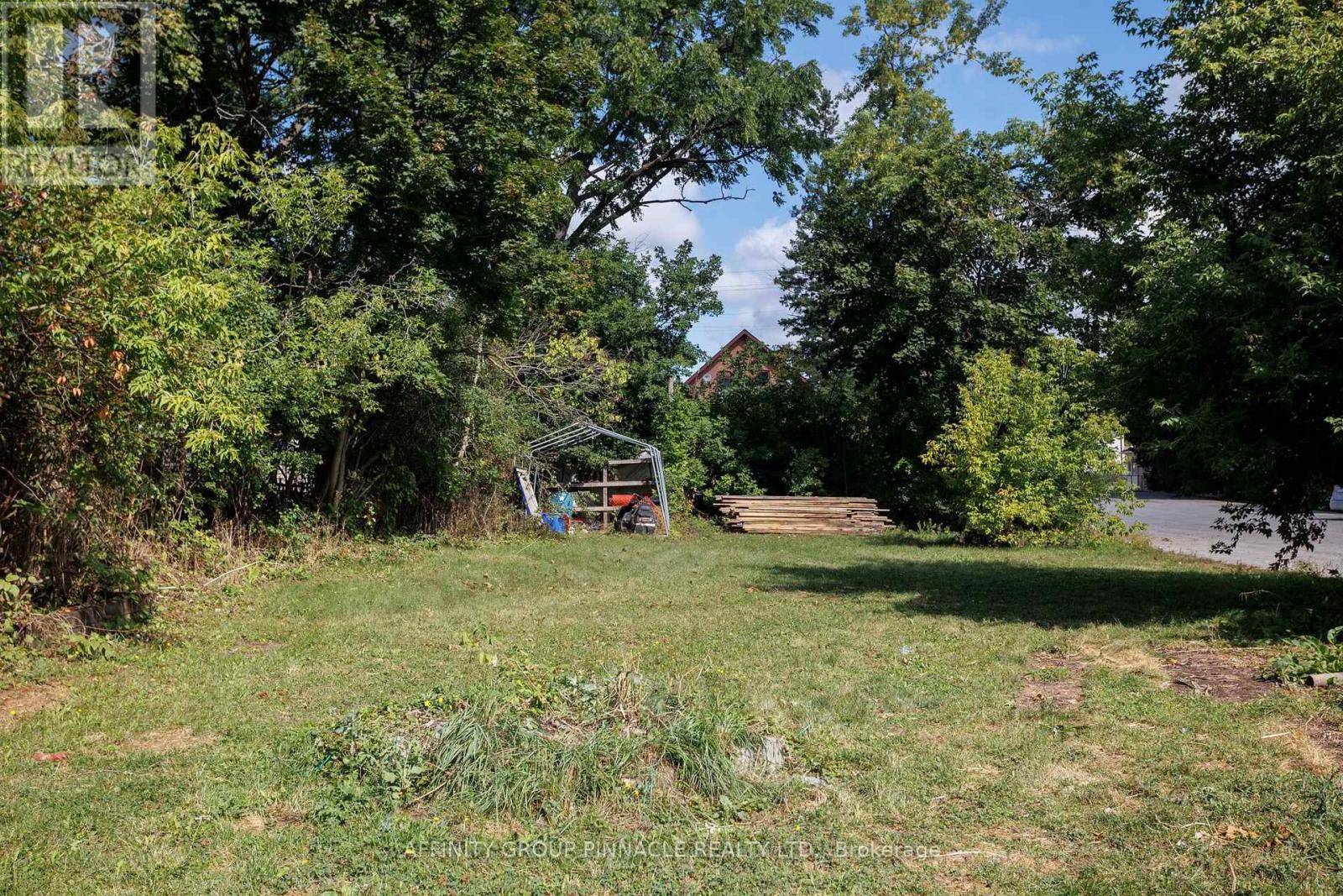 106 Russell Street W, Kawartha Lakes (Lindsay), Ontario  K9V 2X4 - Photo 34 - X12374372