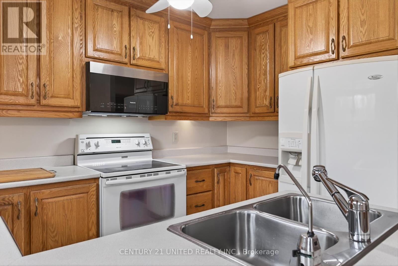 1243 Seventh Line, Selwyn, Ontario  K9J 6X5 - Photo 6 - X12374391