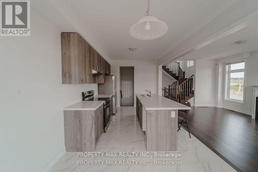 635 Pollock Grove, Peterborough (Monaghan Ward 2), Ontario  K9K 0J6 - Photo 10 - X12374540