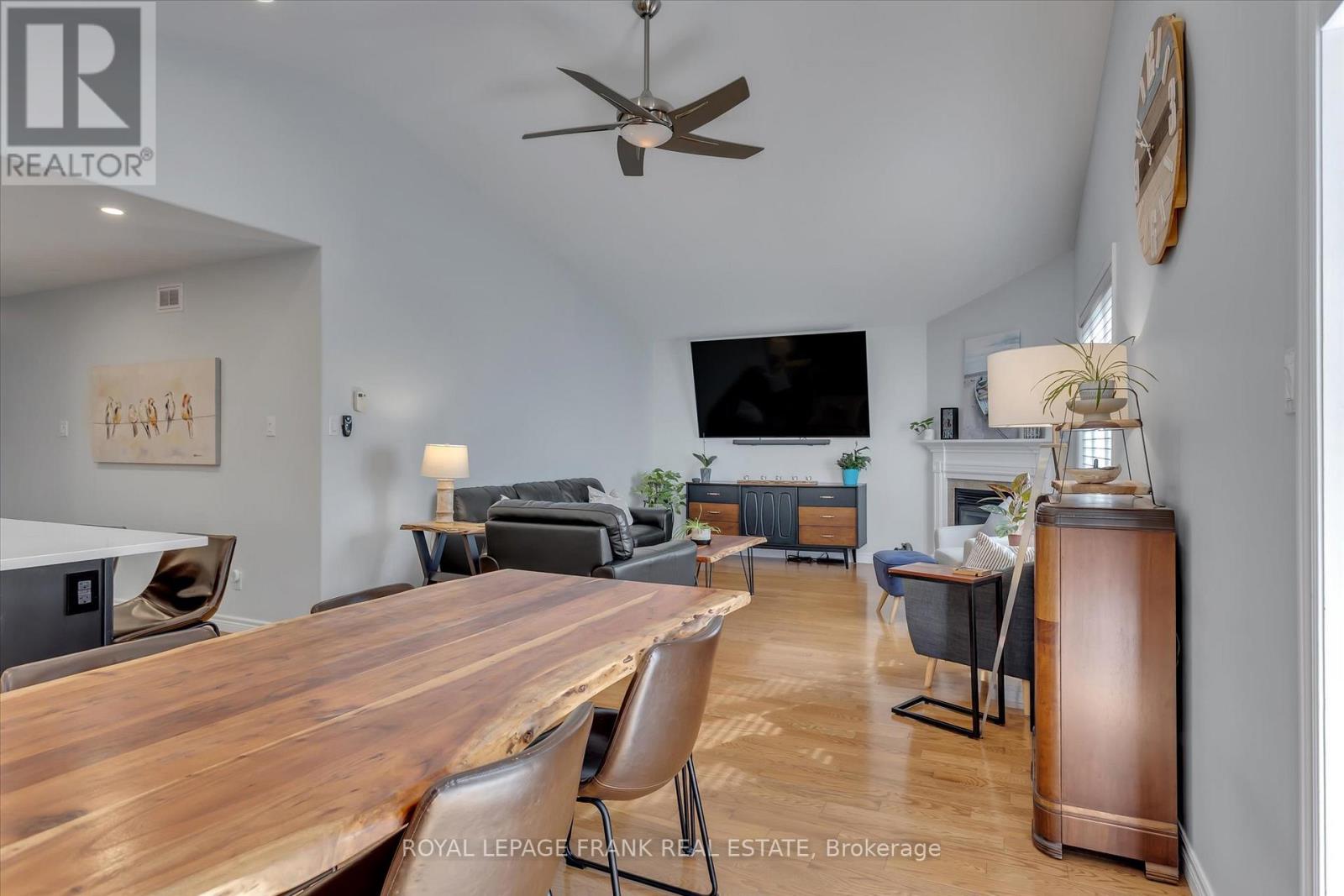 1542 Ireland Drive, Peterborough (Monaghan Ward 2), Ontario  K9K 2T2 - Photo 22 - X12374711