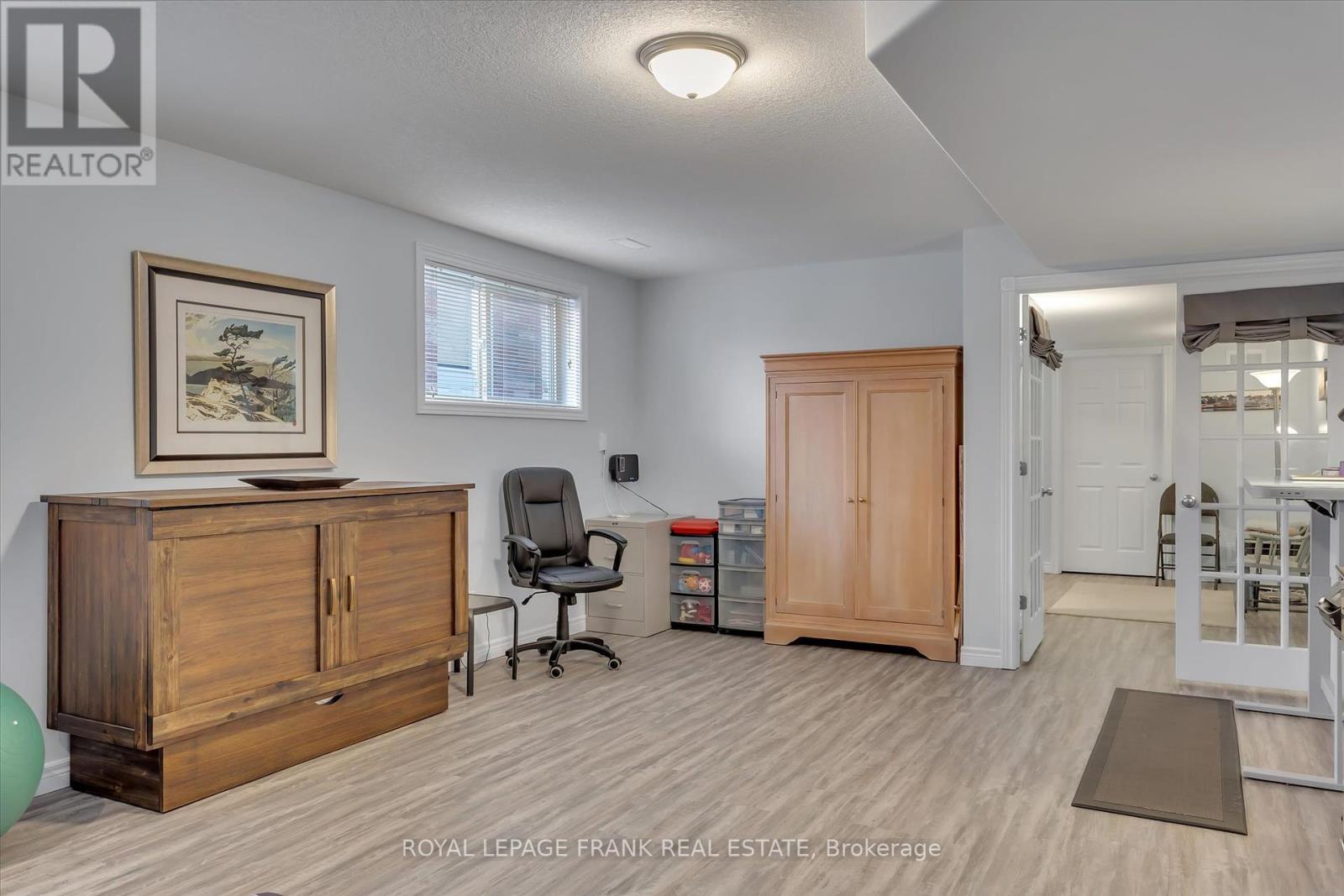 1542 Ireland Drive, Peterborough (Monaghan Ward 2), Ontario  K9K 2T2 - Photo 30 - X12374711