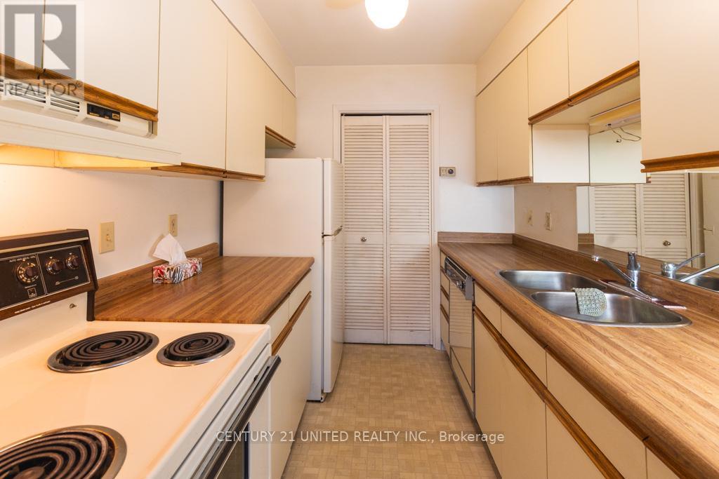 305 - 921 Armour Road, Peterborough (Ashburnham Ward 4), Ontario  K9H 7K5 - Photo 6 - X12374863