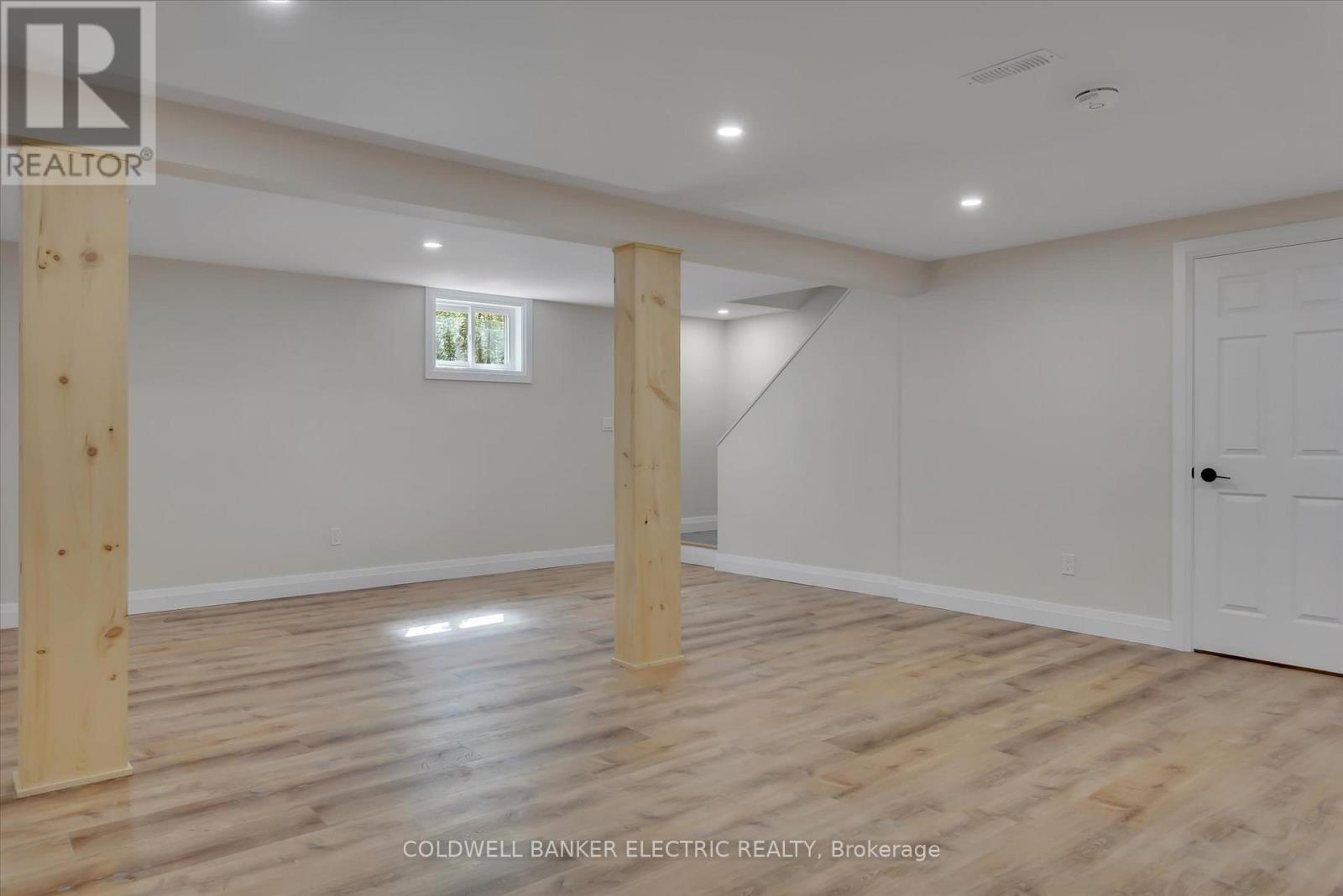 2225 Lorraine Drive, Peterborough (Northcrest Ward 5), Ontario  K9L 1Y6 - Photo 26 - X12374870