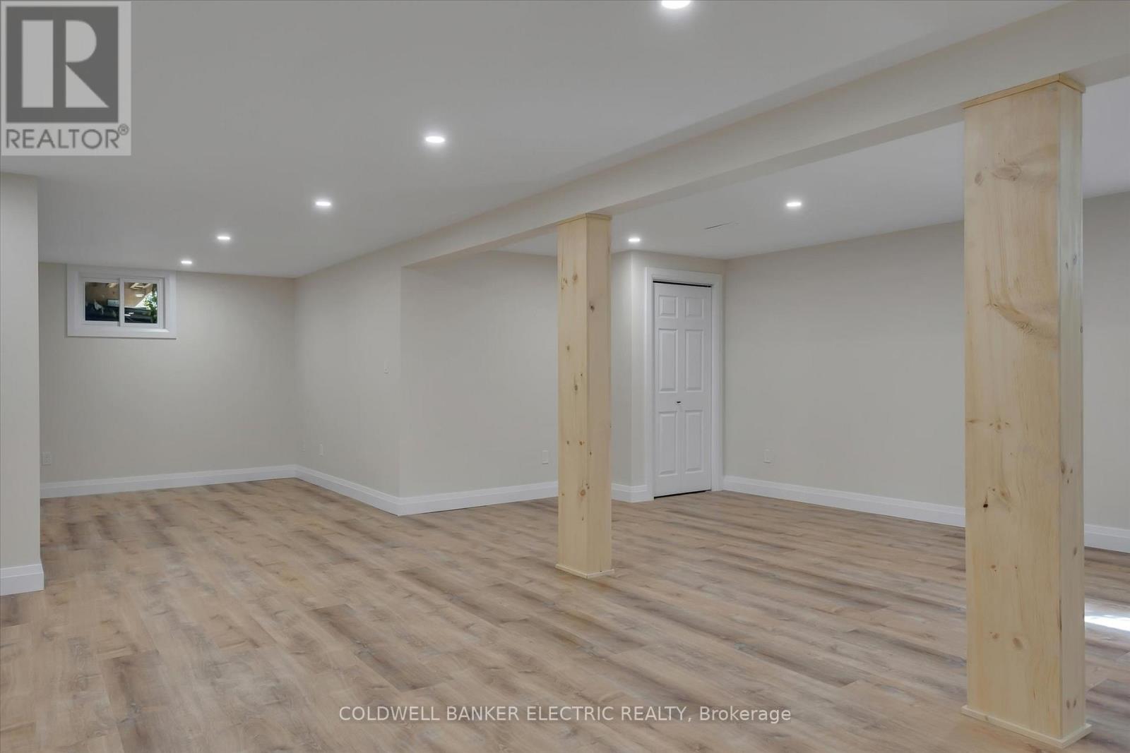 2225 Lorraine Drive, Peterborough (Northcrest Ward 5), Ontario  K9L 1Y6 - Photo 27 - X12374870