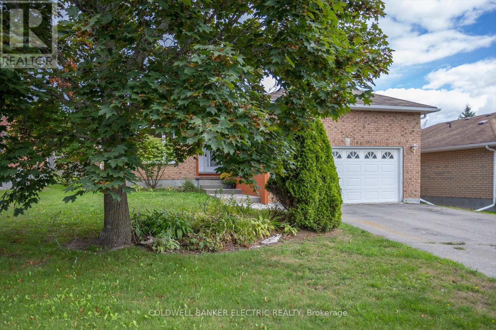2225 Lorraine Drive, Peterborough (Northcrest Ward 5), Ontario  K9L 1Y6 - Photo 39 - X12374870