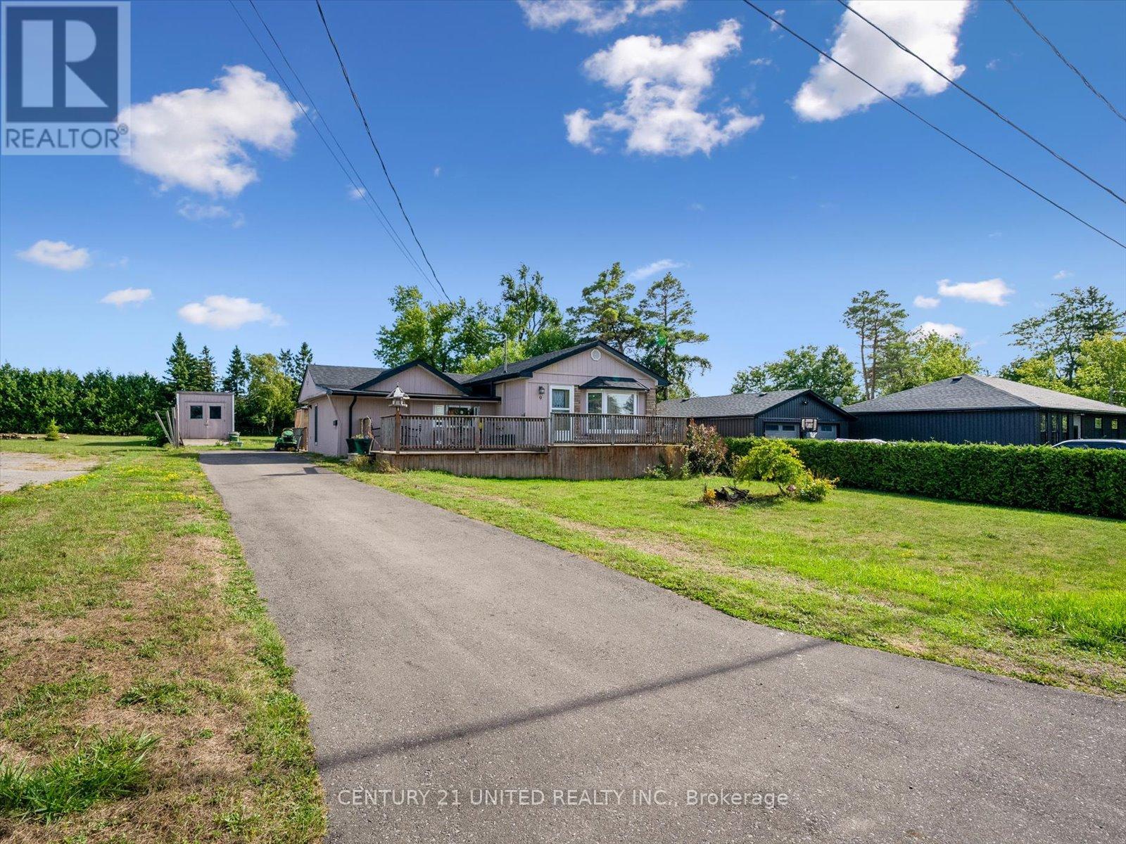 9 Beverly Street, Kawartha Lakes (Lindsay), Ontario  K9V 4Y8 - Photo 2 - X12374902