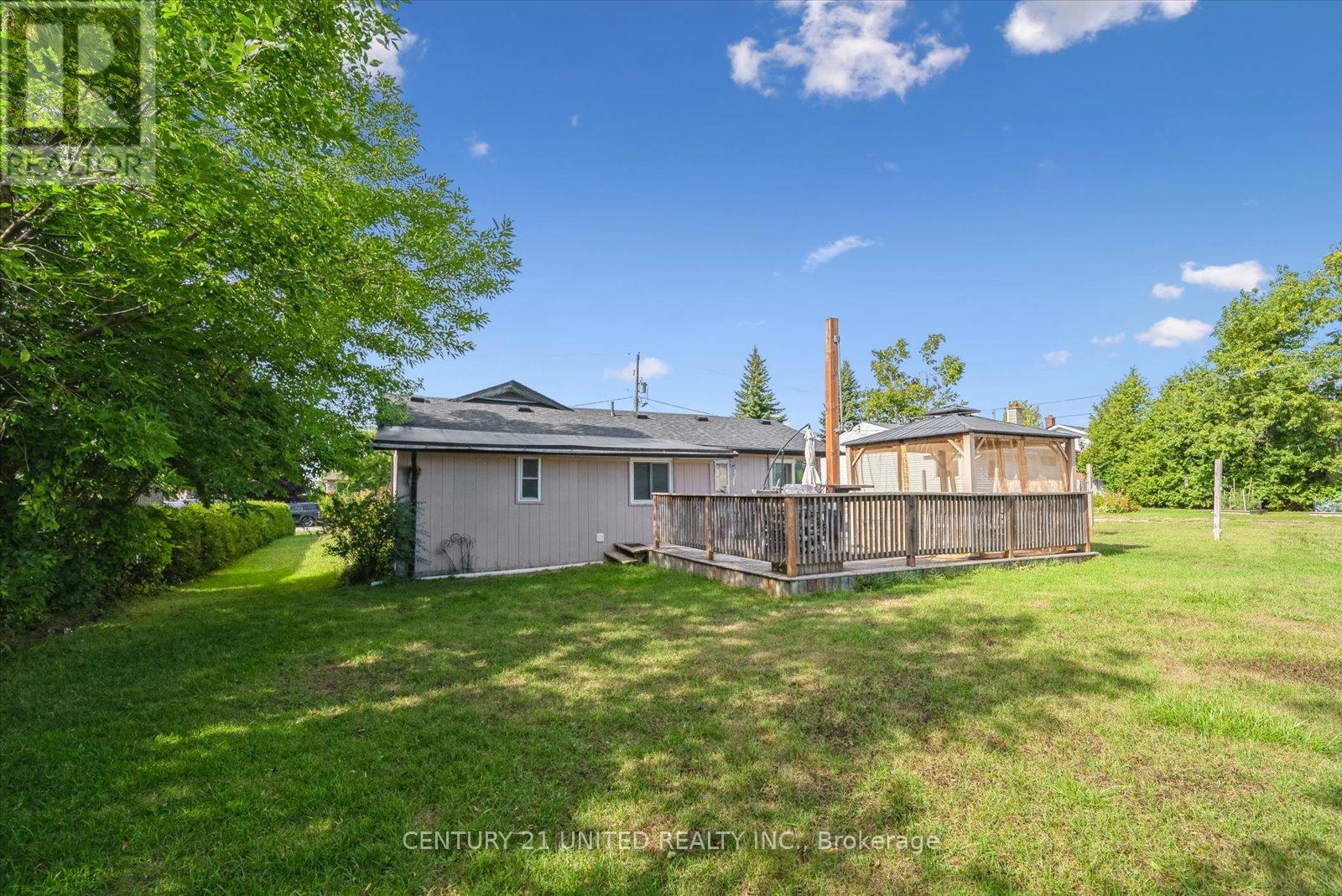 9 Beverly Street, Kawartha Lakes (Lindsay), Ontario  K9V 4Y8 - Photo 39 - X12374902