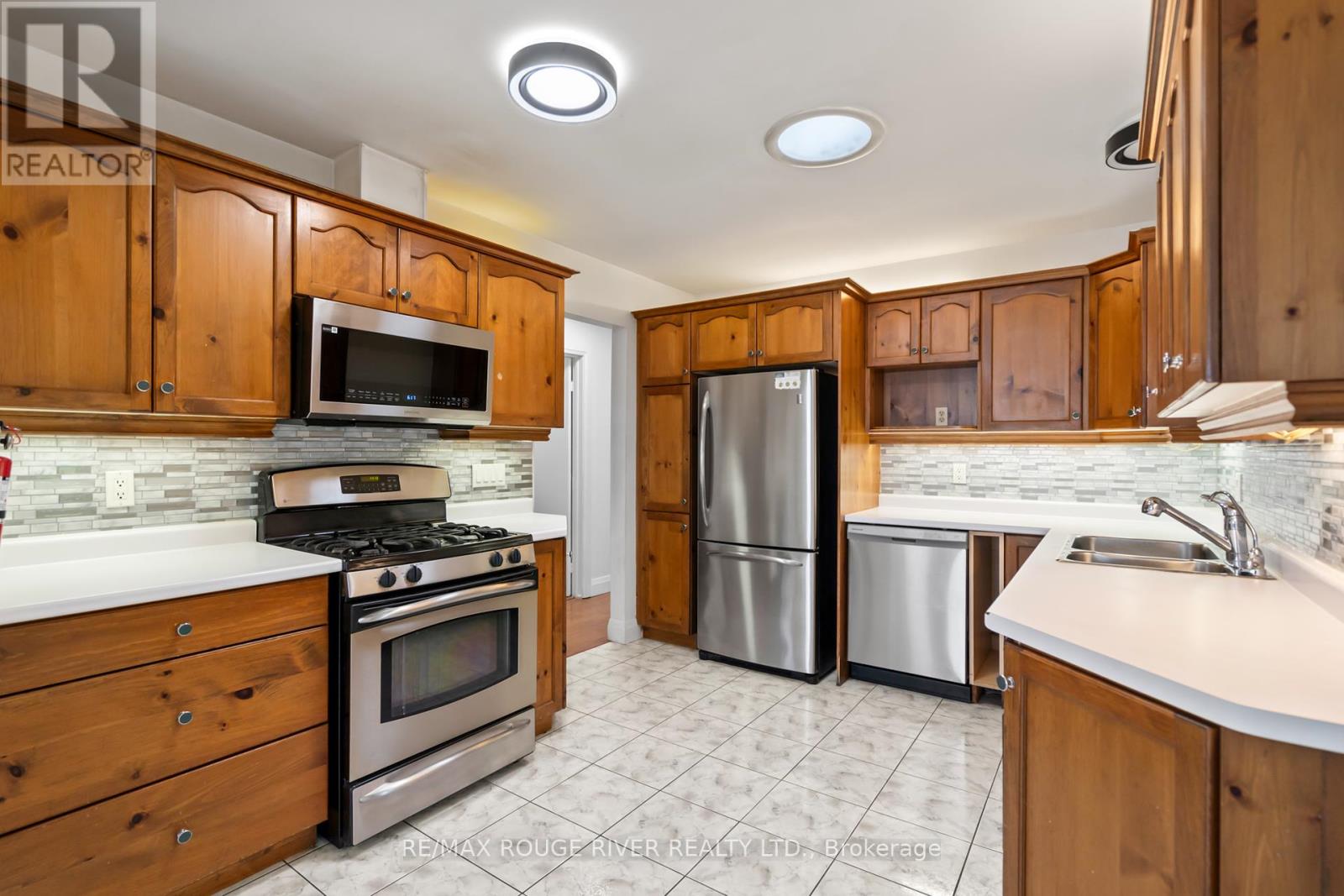 Main - 599 Otonabee Drive, Peterborough (Ashburnham Ward 4), Ontario  K9J 7X8 - Photo 16 - X12375202