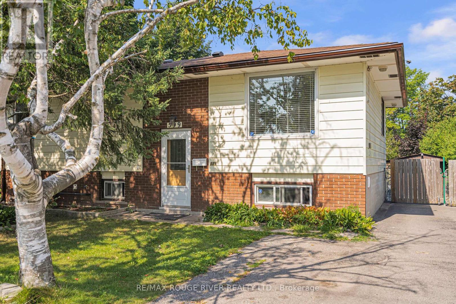 Main - 599 Otonabee Drive, Peterborough (Ashburnham Ward 4), Ontario  K9J 7X8 - Photo 2 - X12375202