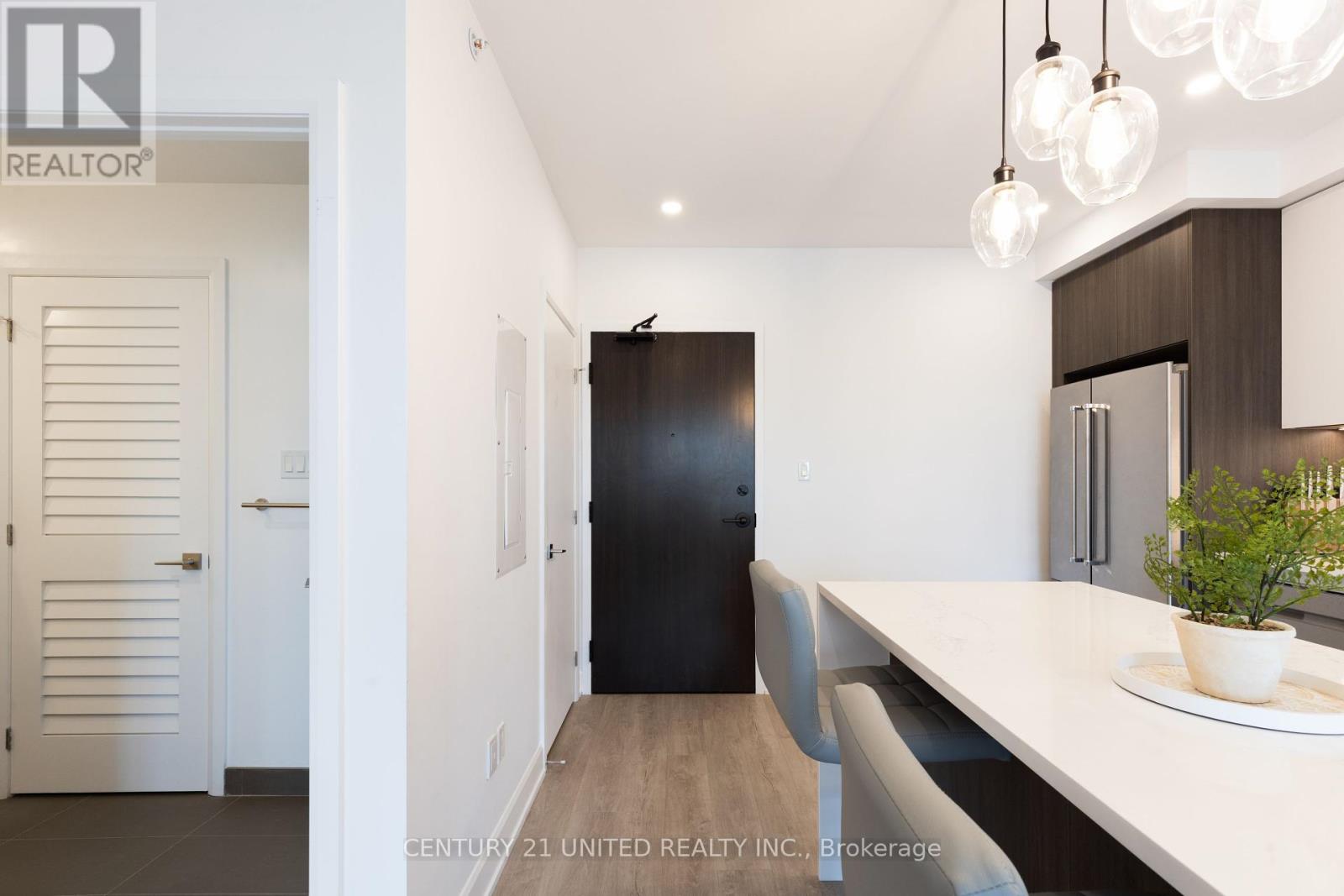 705 - 195 Hunter Street E, Peterborough (Ashburnham Ward 4), Ontario  K9H 1G9 - Photo 2 - X12375228