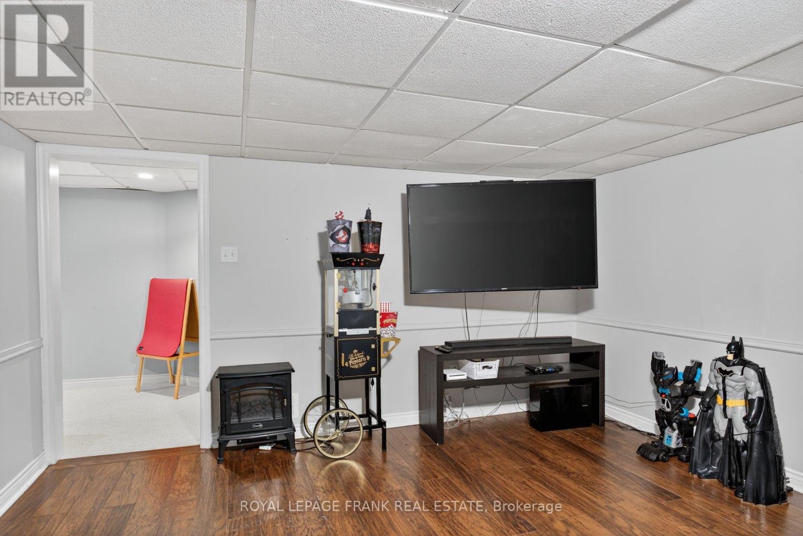 1805 Parkwood Circle, Peterborough (Monaghan Ward 2), Ontario  K9J 8C3 - Photo 36 - X12375360