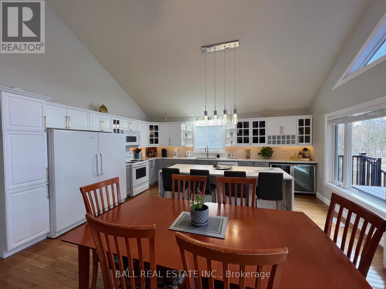 154 Julian Lake Road, North Kawartha, Ontario  K0L 3E0 - Photo 24 - X12375652