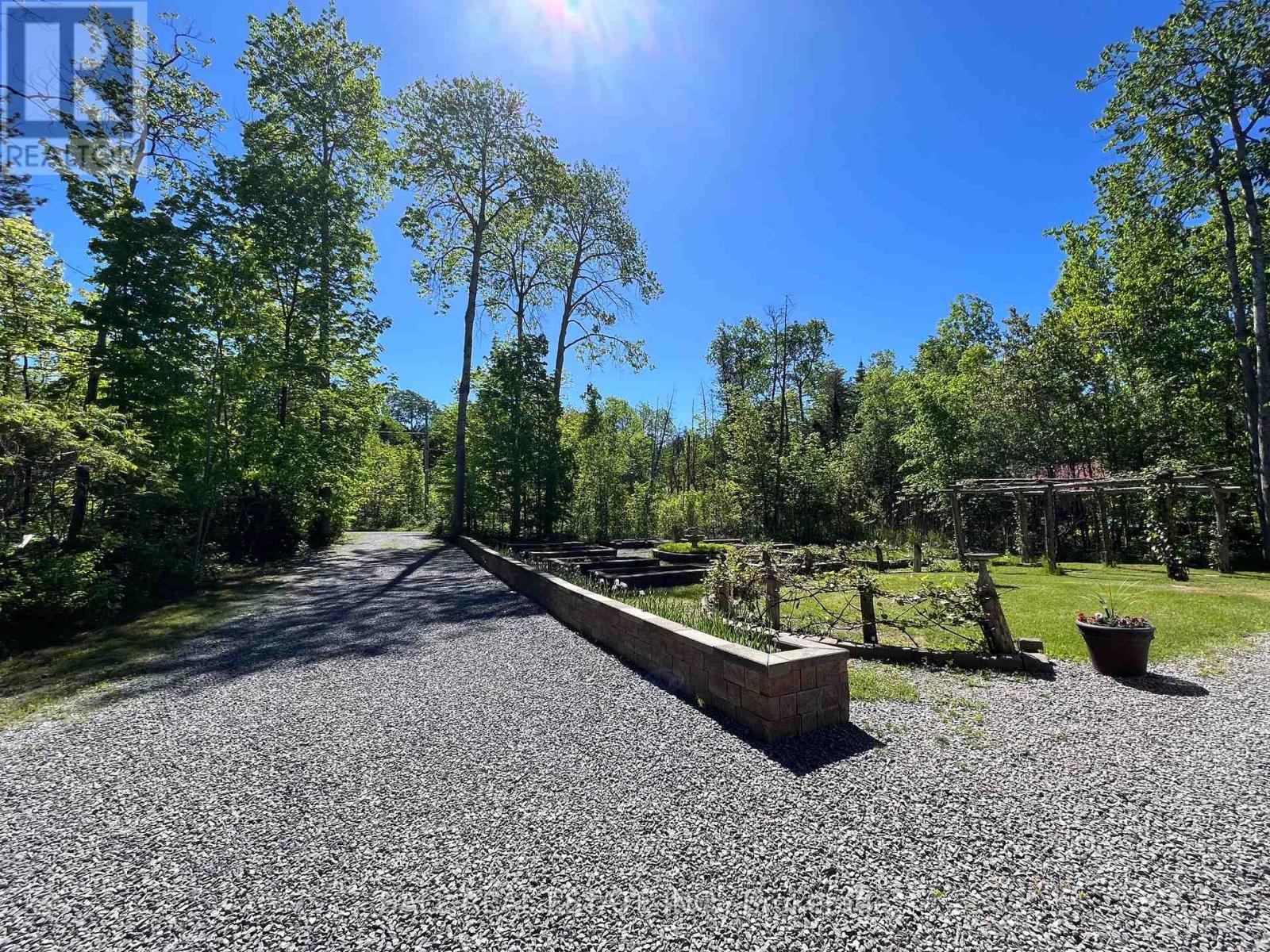154 Julian Lake Road, North Kawartha, Ontario  K0L 3E0 - Photo 47 - X12375652