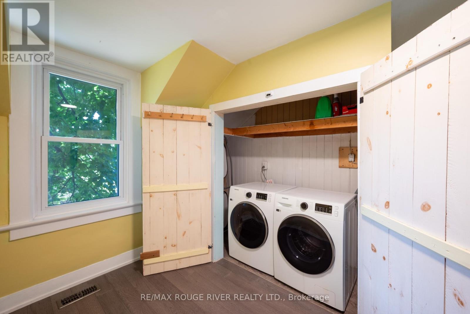 469 Hopkins Avenue, Peterborough (Town Ward 3), Ontario  K9H 2R9 - Photo 21 - X12376396