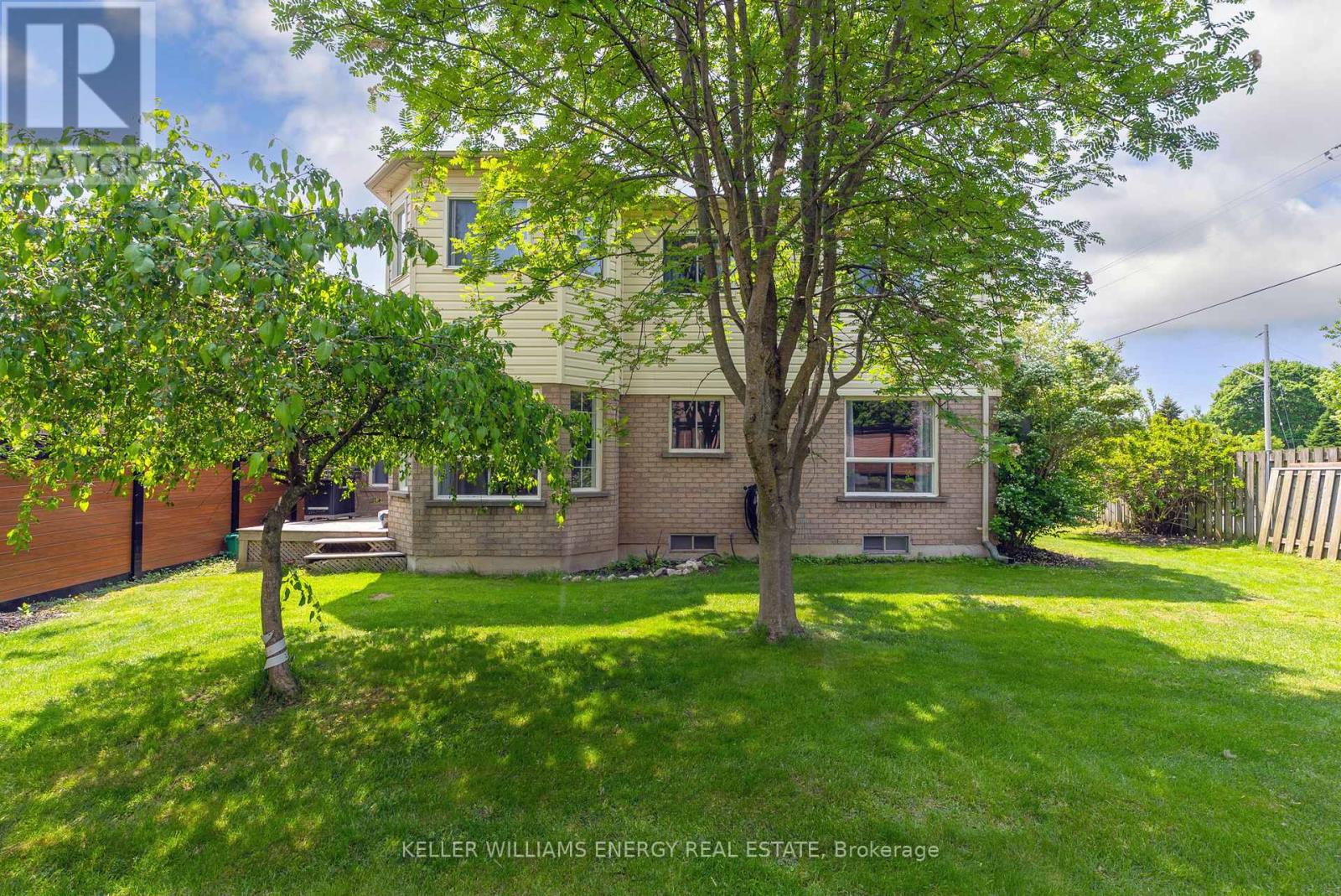 2 Resnik Drive, Clarington (Newcastle), Ontario  L1B 1K5 - Photo 25 - E12376513
