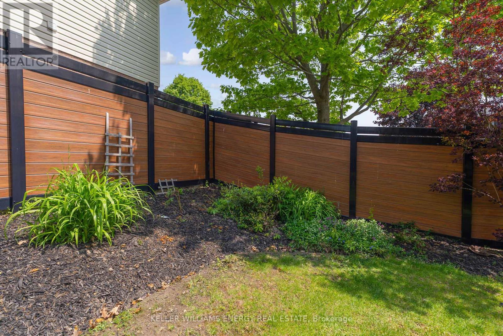 2 Resnik Drive, Clarington (Newcastle), Ontario  L1B 1K5 - Photo 28 - E12376513