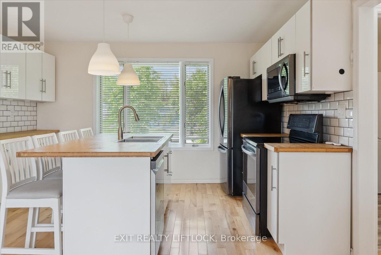 1294 Victory Drive, Peterborough (Town Ward 3), Ontario  K9J 4T7 - Photo 23 - X12376572
