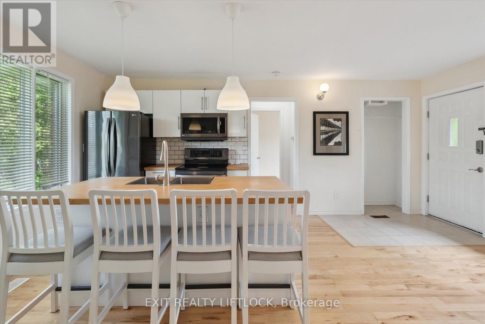 1294 Victory Drive, Peterborough (Town Ward 3), Ontario  K9J 4T7 - Photo 24 - X12376572