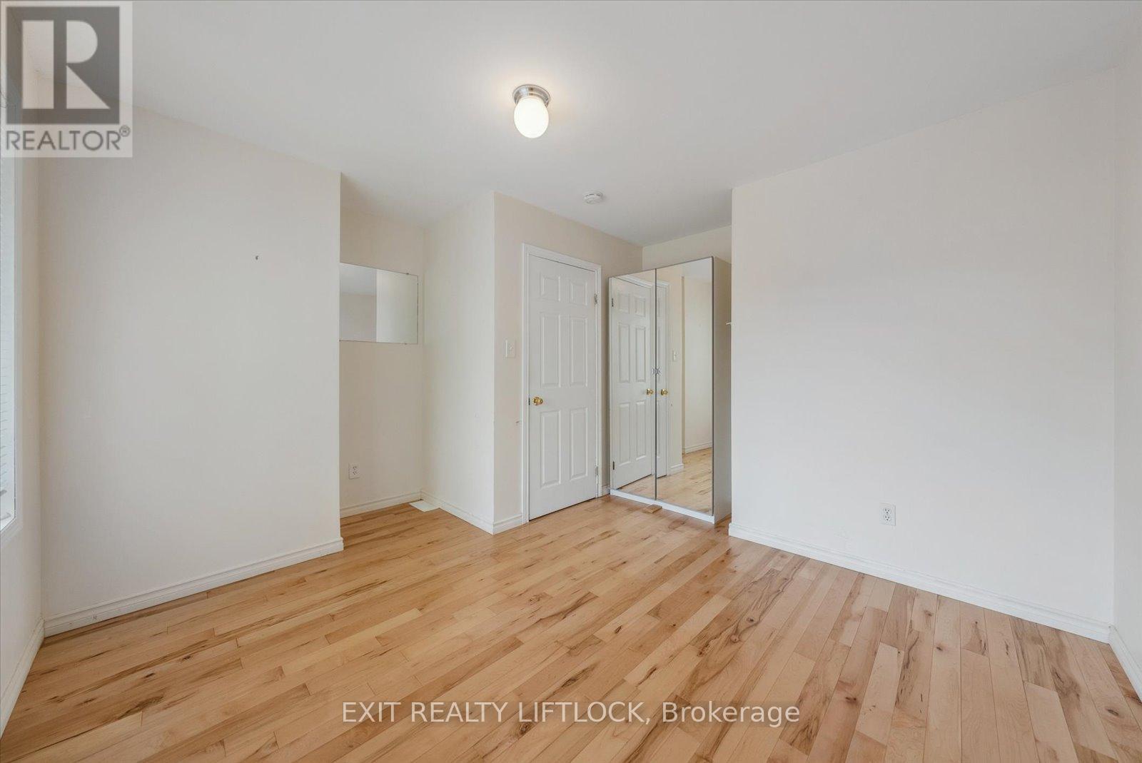 1294 Victory Drive, Peterborough (Town Ward 3), Ontario  K9J 4T7 - Photo 31 - X12376572